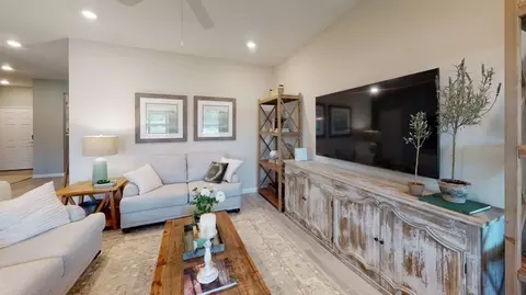 Living - 3545 NE 35th St, Ocala, FL 34479 photo 2 of 2