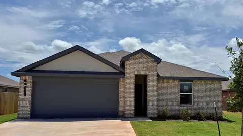 1572 NW 7th St, Newcastle, OK 73065