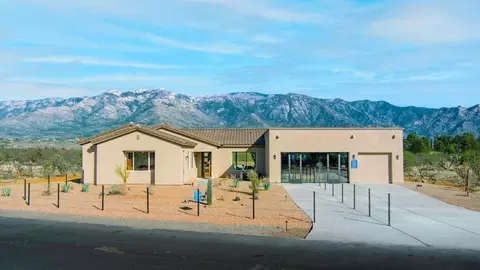 15840 N Giro Gargano, Tucson, AZ 85739