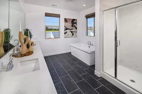 Bath - 5548 Dora Way, Oceanside, CA 92057 photo 1 of 8