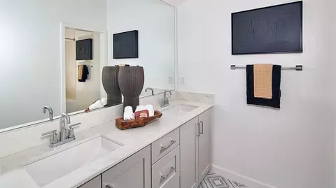 Bath - 5548 Dora Way, Oceanside, CA 92057 photo 6 of 8