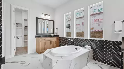 Bath - 16700 Flatlands Way, Celina, TX 75009 photo 3 of 7