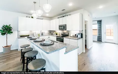 Kitchen - 10610 Flight Deck Ct, Conroe, TX 77303 photo 1 of 9