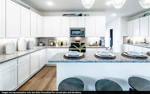 Kitchen - 10610 Flight Deck Ct, Conroe, TX 77303 photo 4 of 9