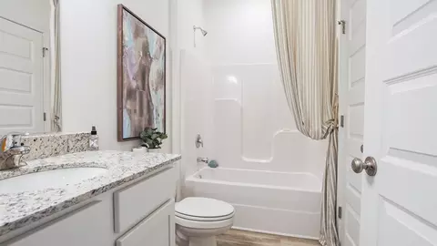 Bath - 20 Elderberry St, Freeport, FL 32439 photo 3 of 3
