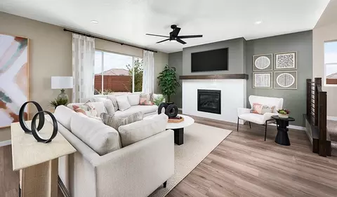 Living - Undisclosed, Aurora, CO 80019 photo 2 of 14