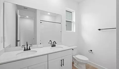 Bath - 2326 Anders Dr, Parrish, FL 34219 photo 1 of 3