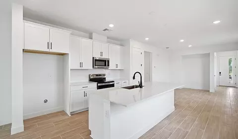 Kitchen - 2326 Anders Dr, Parrish, FL 34219 photo 3 of 6
