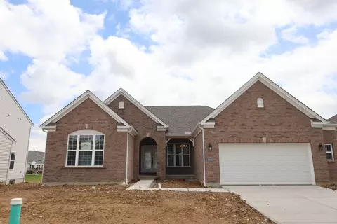 5978 Hawks Ln, Milford, OH 45150