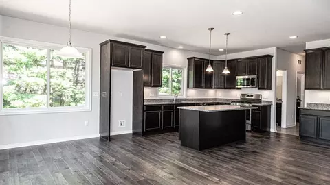 Kitchen - 930 E Drahner Rd, Oxford, MI 48371 photo 5 of 10