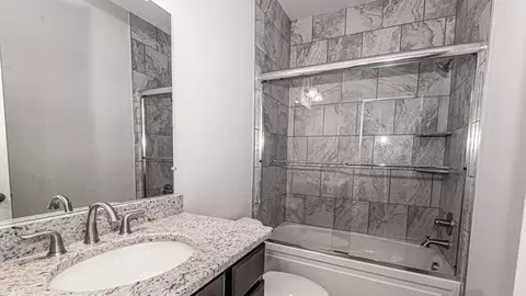 Bath - 930 E Drahner Rd, Oxford, MI 48371 photo 1 of 11