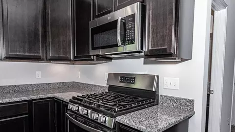 Kitchen - 930 E Drahner Rd, Oxford, MI 48371 photo 4 of 10