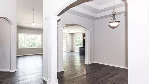 Entry Way - 930 E Drahner Rd, Oxford, MI 48371 photo 4 of 9