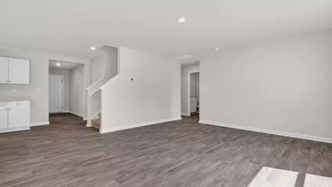 Living - 112 Daniel Rd, Smithfield, NC 27577 photo 1 of 3