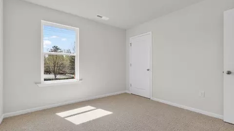 Bedroom - 112 Daniel Rd, Smithfield, NC 27577 photo 6 of 9
