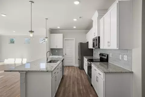 Kitchen - 20 Golfview Ave, Benson, NC 27504 photo 3 of 3