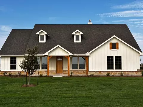 164 Hillview Trl, Decatur, TX 76234