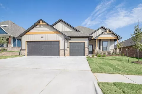 10237 Acorn Ridge Rd, Edmond, OK 73034