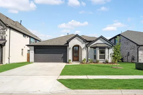 121 Winterwood Dr, Lavon, TX 75166