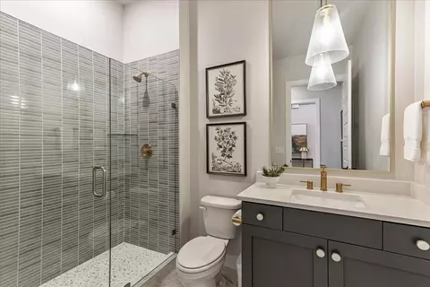 Bath - 526 N Legend Way, Mapleton, UT 84664 photo 2 of 4