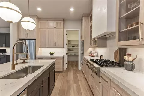 Kitchen - 526 N Legend Way, Mapleton, UT 84664 photo 3 of 7