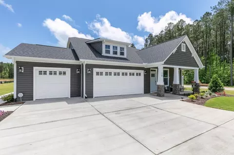 16 Macy Cir, Zebulon, NC 27597