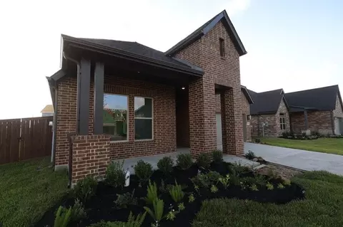 4721 Shelby Shore Dr, Texas City, TX 77591