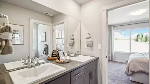 Bath - 63300 NE Peale St, Bend, OR 97701 photo 4 of 5