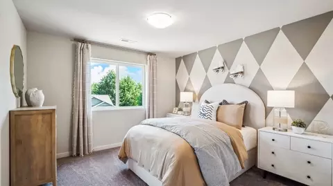Bedroom - 63300 NE Peale St, Bend, OR 97701 photo 3 of 4