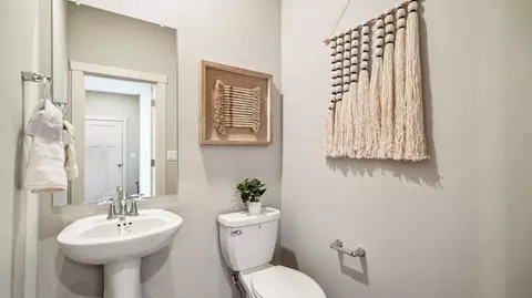 Bath - 63300 NE Peale St, Bend, OR 97701 photo 3 of 5