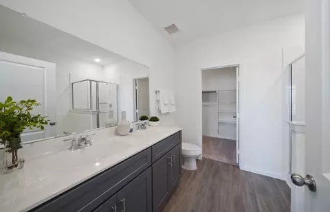 Bath - 16418 Cedarveil Ct, Conroe, TX 77302 photo 1 of 1