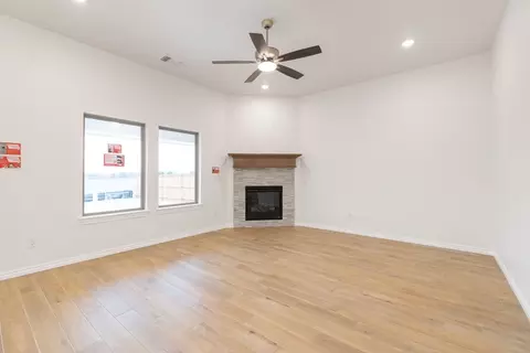 Living - 17252 Billy Rd, Washington, OK 73093 photo 4 of 13