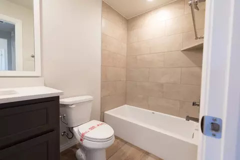 Bath - 17252 Billy Rd, Washington, OK 73093 photo 8 of 12