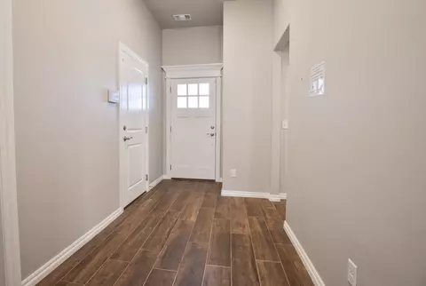 Entry Way - 17252 Billy Rd, Washington, OK 73093 photo 4 of 4