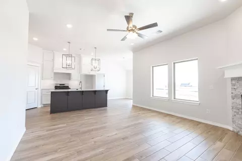 Living - 17252 Billy Rd, Washington, OK 73093 photo 8 of 13