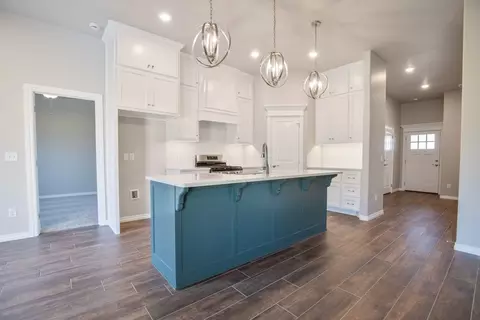 Kitchen - 17252 Billy Rd, Washington, OK 73093 photo 8 of 11