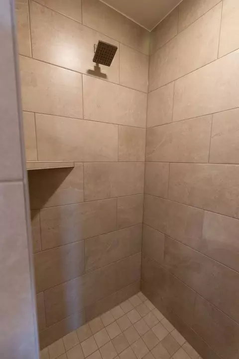 Bath - 17252 Billy Rd, Washington, OK 73093 photo 7 of 12