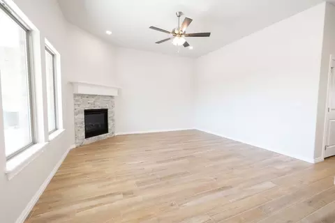 Living - 17252 Billy Rd, Washington, OK 73093 photo 6 of 13