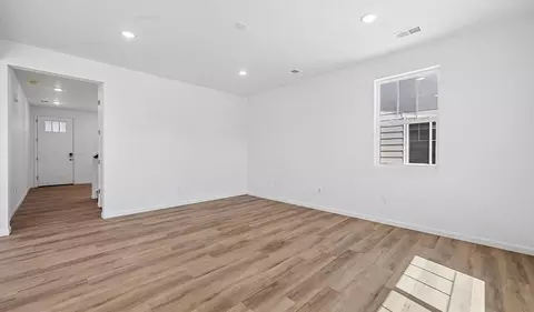 Living - 24776 E 41st Ave, Aurora, CO 80019 photo 3 of 4