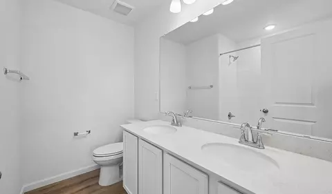 Bath - 24776 E 41st Ave, Aurora, CO 80019 photo 1 of 1