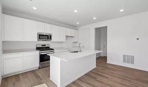 Kitchen - 24776 E 41st Ave, Aurora, CO 80019 photo 1 of 1
