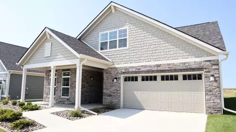 1018 NW Creekside Dr, Waukee, IA 50263