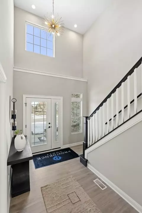 Entry Way - 6466 E 104th Ave, Winfield, IN 46307 photo 3 of 10