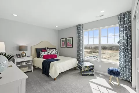 Bedroom - 6466 E 104th Ave, Winfield, IN 46307 photo 7 of 10