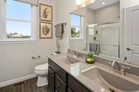 Bath - 712 Conley Dr, Canton, GA 30115 photo 3 of 6