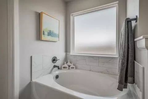 Bath - Elena Dr., Blanchard, OK 73010 photo 2 of 6
