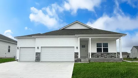922 33rd St SE, Altoona, IA 50009