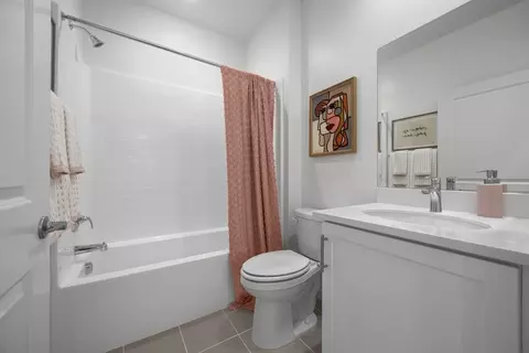 Bath - 7708 Discovery Ln, Santee, CA 92071 photo 1 of 2