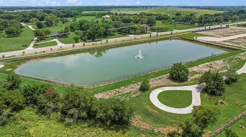View/Area - 4857 Stonebridge Dr, Ennis, TX 75119 photo 9 of 10