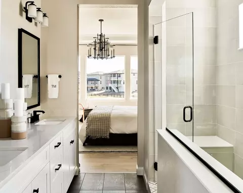 Bath - 6429 Juniper Dr, Thornton, CO 80602 photo 2 of 5